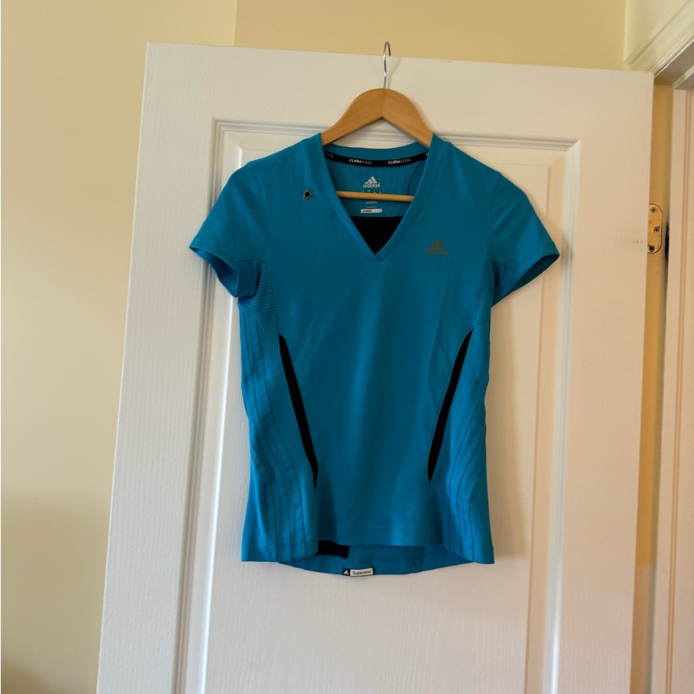 Women’s athletic shirt